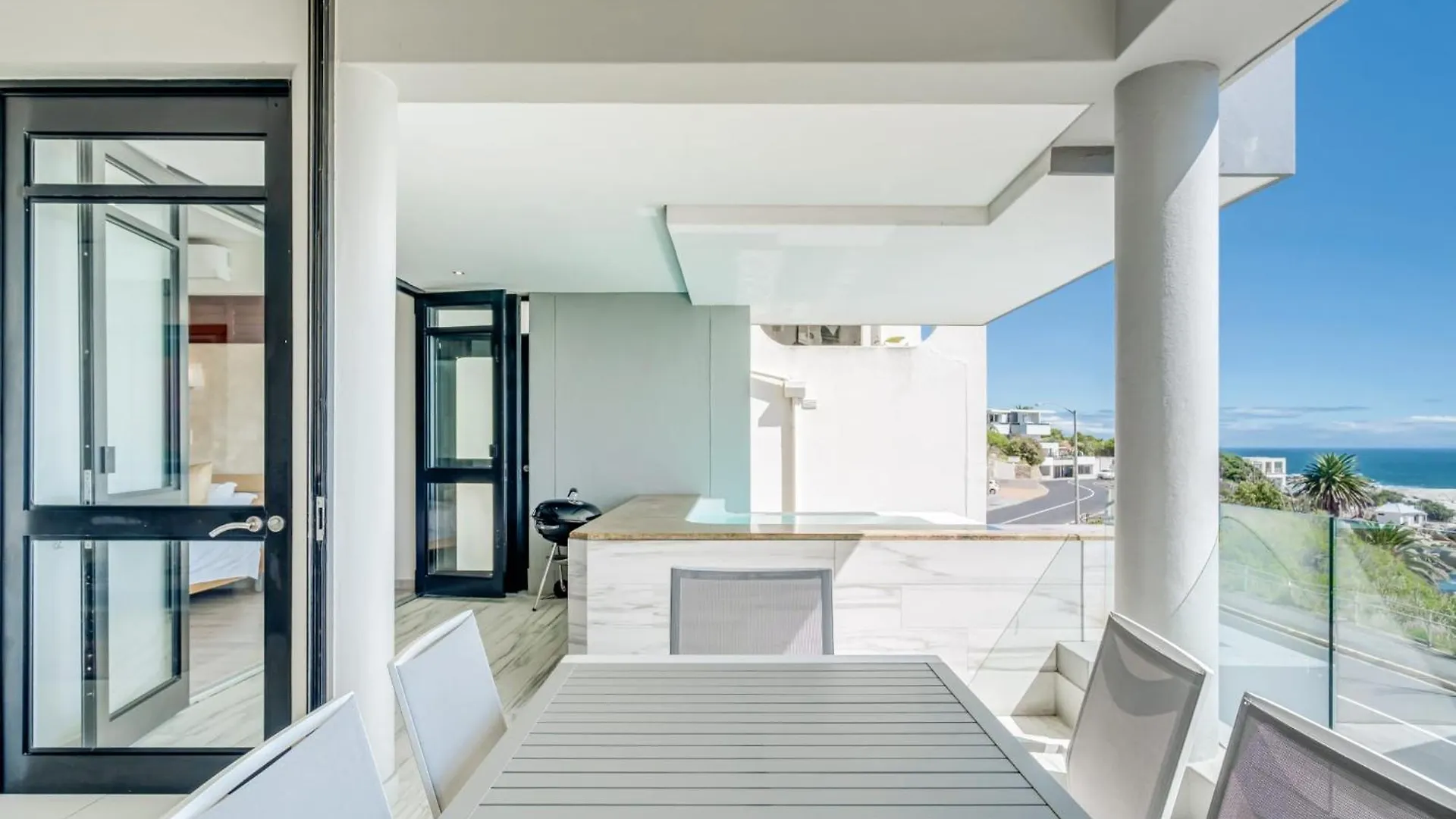 Bali Luxury Suite E Cape Town Apartment